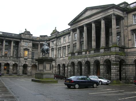 File:Parliament House, Edinburgh.JPG - Wikimedia Commons