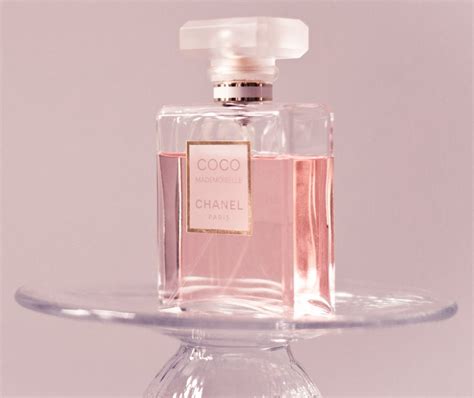 Top 5 Best-Selling Women Perfumes