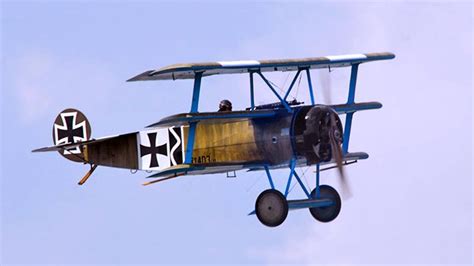 Fokker DR1 Triplane WW1 Fighter - YouTube