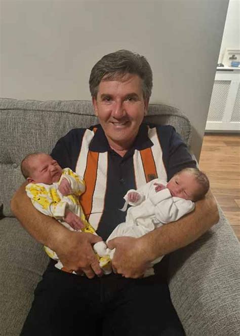 Delighted Daniel O'Donnell welcomes twins to his family in adorable picture - Extra.ie