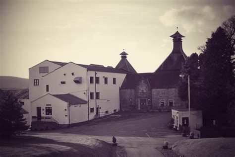 Cardhu Distillery Tours, Scoach Whisky Distilleries in Scotland