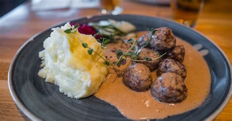 Köttbullar | Traditional Meatballs From Sweden, Northern Europe