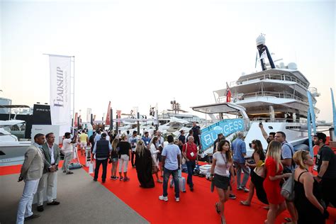 Dubai International Boat Show 2018 - Yacht Harbour