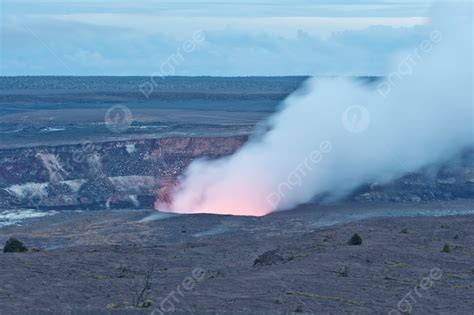 8 Halemaumau Crater Photos, Pictures And Background Images For Free ...