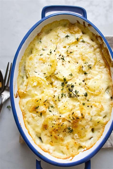 Easy Classic Potatoes Au Gratin • Salted Mint