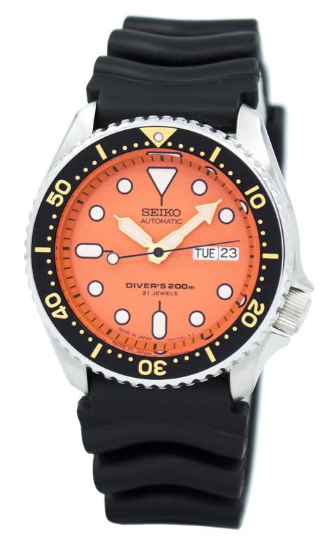 Seiko Automatic Diver's 200m SKX011 SKX011J1 SKX011J Watch