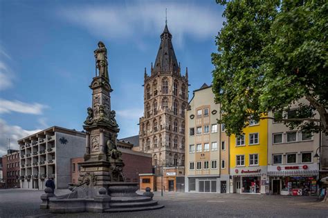 Kölner Altstadt - Alter Markt und Rathausturm / #Cologne’s Old Town - Alter Markt and City Hall ...