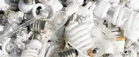 How to Dispose of Incandescent Light Bulbs