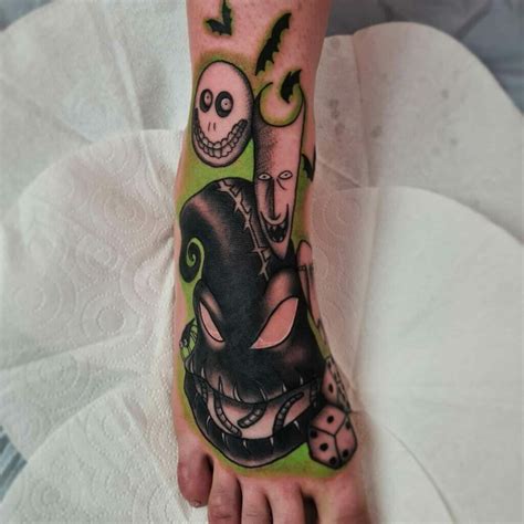 25+ Oogie Boogie Dice Tattoo - AmejaAllasan