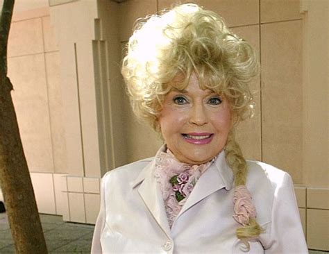 ‘The Beverly Hillbillies’ star Donna Douglas dies at 81 | Globalnews.ca