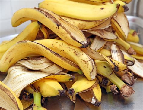 Banana Peel Compost - How To Make And Use Banana Peel Compost In Your ...