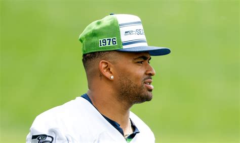 Seahawks save cap space by restructuring Jamal Adams contract