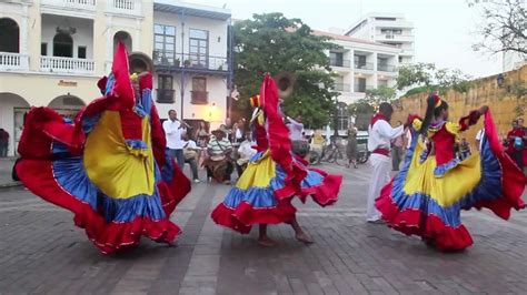 Traditional Colombian Dance in Cartagena | DiscoveringIce.com - YouTube