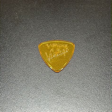 V Picks Vintage Mandolin Amber