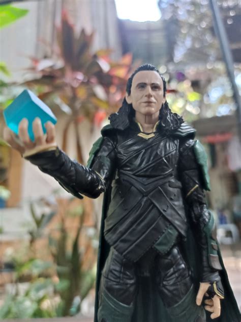 Loki marvel legends on Carousell