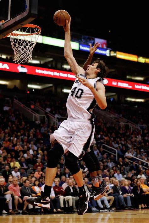 Boban throws down brutal dunk on top of 3 Thunder players - San Antonio Express-News