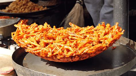 Kashmiri Street Foods A Must-Try - Ethnq