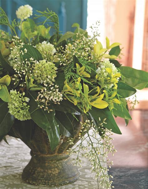 Green Flower Arrangements Make the Scene - Flower Magazine