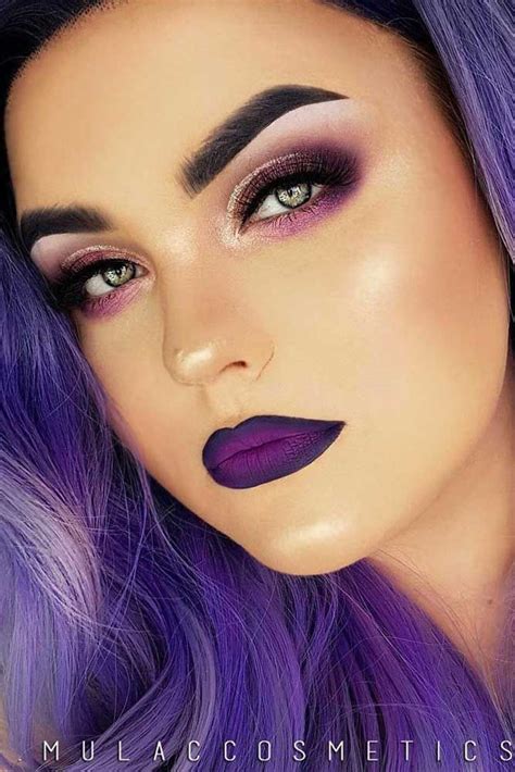 Smokey Eyes Makeup With Ombre Lips #ombrelips #smokey Purple lipstick can be bot... | Purple ...