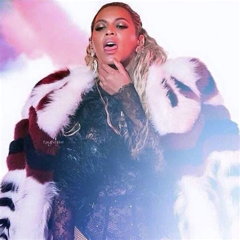 Stream Beyonce Full Performance VMA 2016 HQ by thebeyhivefrance ...