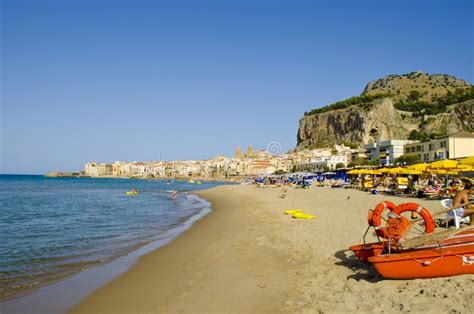 The beach in Trapani editorial photo. Image of beach - 106219656