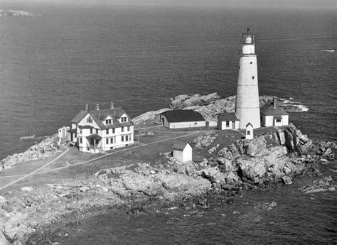 Boston Harbor Lighthouse, Massachusetts at Lighthousefriends.com