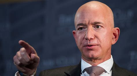 Jeff Bezos Responds to Lawsuit Filed by His Girlfriend's Brother - Variety