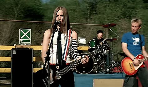 There's Nothing "Complicated" About This Avril Lavigne Costume