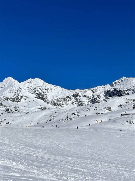 Skiing in Queenstown: A First Timer's Guide - Mum on the Move