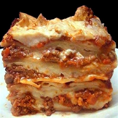 Lasagna Bolognese with Bechamel Sauce