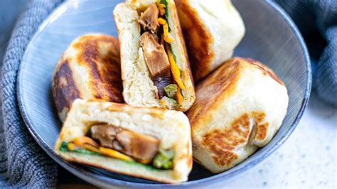 Best-Ever Vegan Bao Buns With Vegetables - Wow, It's Veggie?!