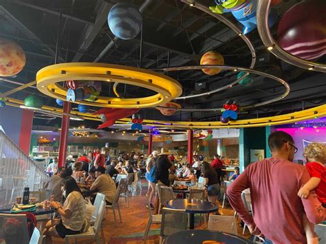 PHOTOS: Alien Pizza Planet Reopens With Both Mobile Order and Walkup Options at Disneyland - WDW ...