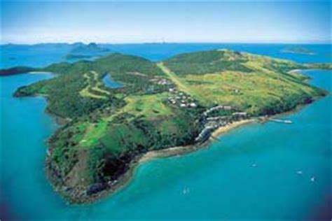 Australia: Lindeman Island Sells at Discount to Chinese Firm