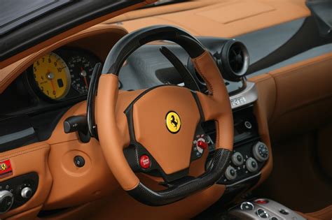 Cool Cars: Ferrari 599 GTB Fiorano Interior Pictures