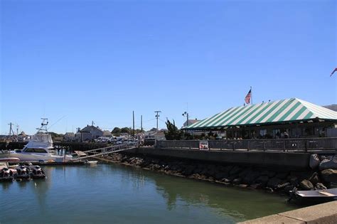 Lobster Hut Is Best Humble Seaside Seafood Restaurant In Massachusetts