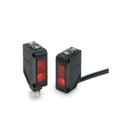 Omron E3Z-LS Compact Photoelectric Sensor with Built-in Amplifier, Rs 9100 | ID: 21237023048