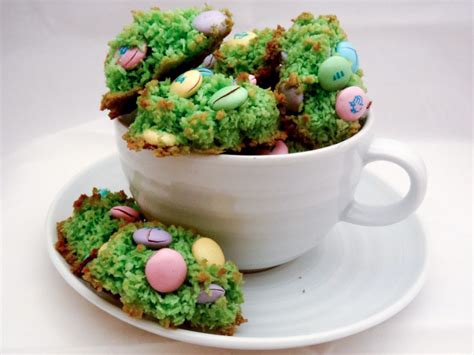 Easter Coconut Macaroons