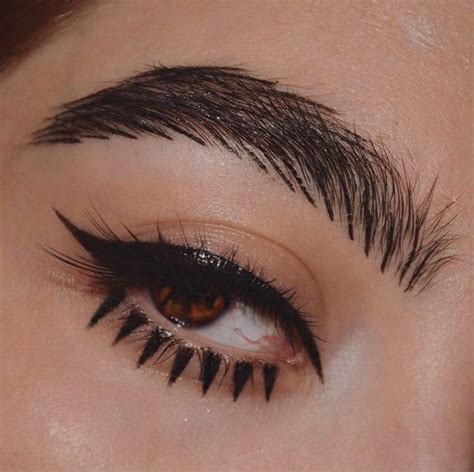 Gettin’ spikey! Brows inspired by microblading. : r/MakeupAddiction