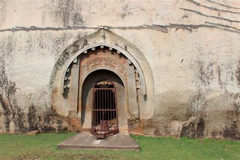 Ancient Perfection: The Mystery of the Barabar Caves - Historic Mysteries