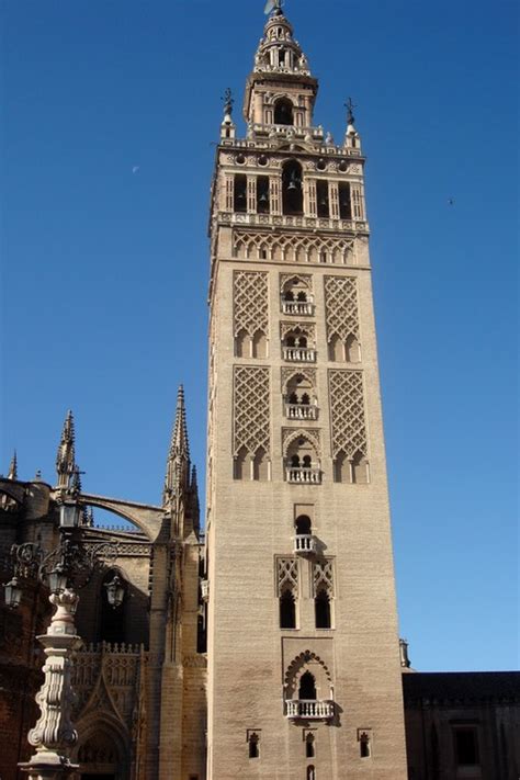 Seville tour - former mosque tower, now Seville Cathedral | Barbara and ...