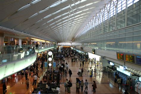 Muslim-friendly services at Haneda Airport International Passenger Terminal | Halal Media Japan