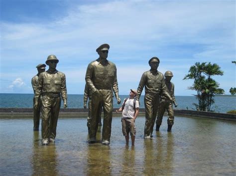 Leyte Landing Memorial (MacArthur Park) - Picture of Leyte Landing Memorial, Leyte Island ...