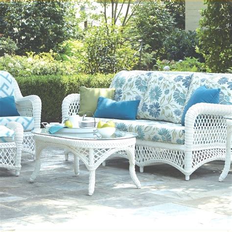 Outdoor White Wicker Patio Furniture Sets | White wicker patio furniture, Wicker patio furniture ...