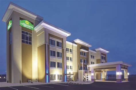 La Quinta Inn & Suites by Wyndham Springfield IL, Springfield (IL) | 2021 Updated Prices, Deals