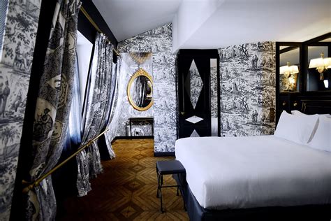 The Cutest New Boutique Hotel In Paris | Paris hotels, Best boutique ...