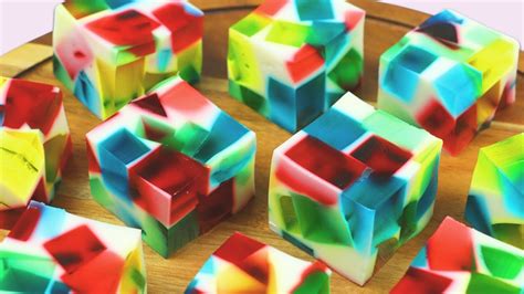 How to Make Delicious Broken Glass Cube Jello Treats | Fun & Easy DIY ...