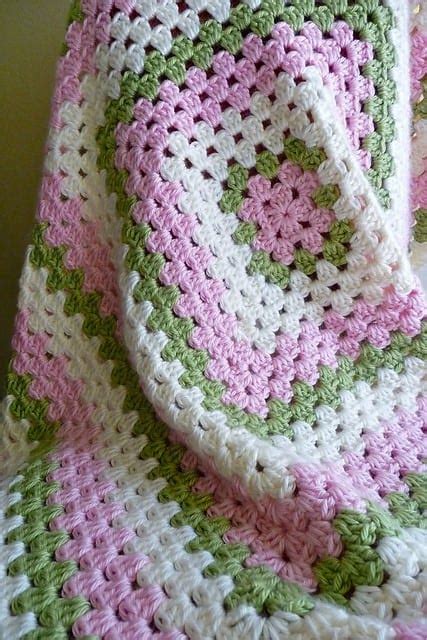 20 Easy Granny Square Blankets To Cuddle Up With - Ideal Me