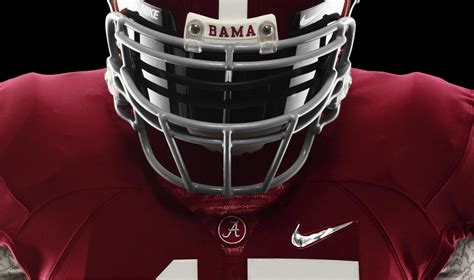 PHOTOS: Nike unveils Alabama's College Football Playoff uniforms