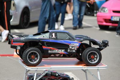 5 Best Trophy RC Trucks 2020 - Buyer's Guide & Reviews