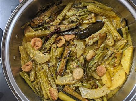 These Exotic Bengali Vegetarian Dishes Will Make You Forget Fish